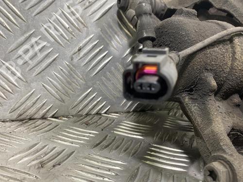 Used Right front brake caliper VW GOLF VII Variant (BA5, BV5) 1.6 TDI (105 hp) 22916381