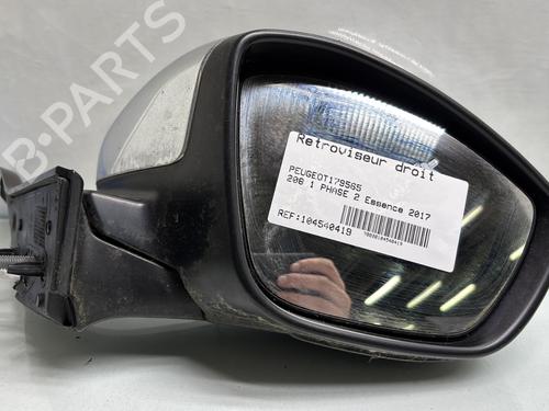 Used Right mirror PEUGEOT 208 I (CA_, CC_) 1.2 VTI 82 (82 hp) 27496206