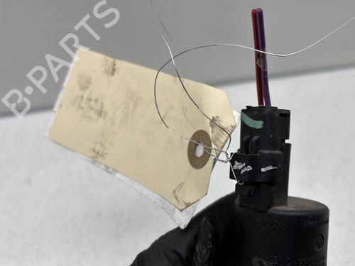 Used Washer pump Washer pump PEUGEOT 207 (WA_, WC_) 1.4 (73 hp) 28569482 28569482