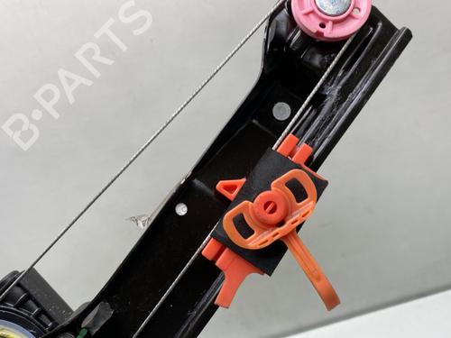 Used Front right window mechanism Front right window mechanism FIAT GRANDE PUNTO (199_) 1.3 D Multijet (75 hp) 30719919 30719919