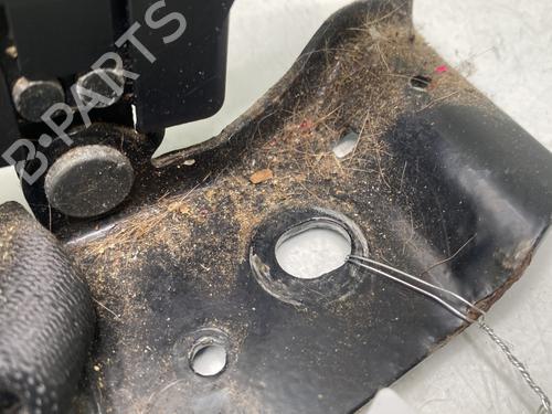 Seat buckle RENAULT CLIO III (BR0/1, CR0/1) 1.2 16V (BR02, BR0J, BR11, CR02, CR0J, CR11) | BP30181061I32 