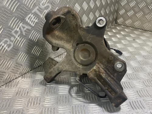 Used Left front steering knuckle MERCEDES-BENZ SPRINTER 3,5-t Van (B906) 311 CDI (906.631, 906.633, 906.635, 906.637) (109 hp) 19971118