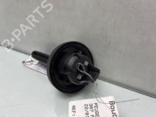 Used Fuel cap Fuel cap 38078002 38078002