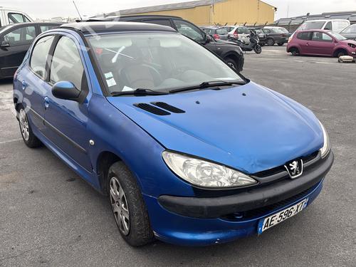 Venstre baglygte PEUGEOT 206 Hatchback (2A/C) 1.4 HDi eco 70 | BP24569955C34 