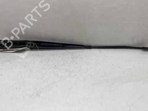 Used Front windshield wiper arm Front windshield wiper arm 29724770 29724770