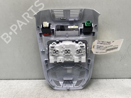 Used Interior roof light Interior roof light PEUGEOT 5008 II (MC_, MJ_, MR_, M4_) 1.2 THP (MRHNYH, MRHNYW, MRHNSJ, MRHNSU, MRHNSM) (131 hp) 33171777 33171777