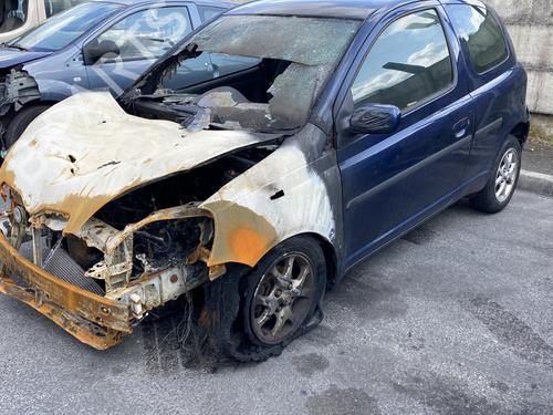 Brugte TOYOTA YARIS (_P1_) 1.3 (SCP12_, SCP13_, SCP12R, SCP13R) (87 hp) 4226796