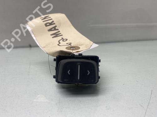 Used Left front window switch Left front window switch DACIA SANDERO II TCe 90 (B8M1, B8MA, B8AC) (90 hp) 32368026 32368026