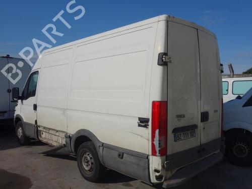 Windscreen washer tank IVECO DAILY III Van 35 S 11 V,35 C 11 V | BP20016296C113 