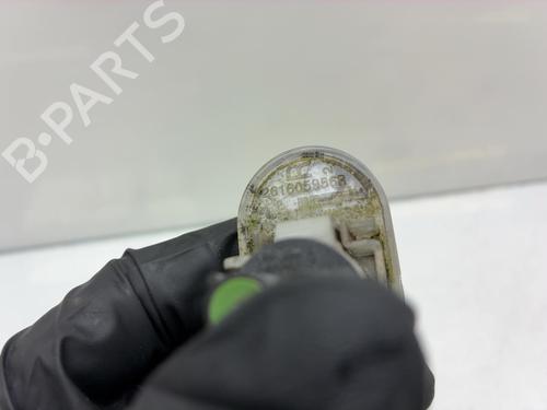 right-front-indicator-renault-trafic-iii-van-fg_-2014-39902689 main image