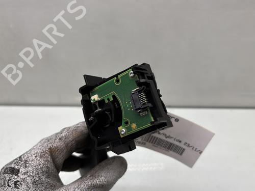 switch-ford-puma-j2k-cf7-2019-33204325 main image