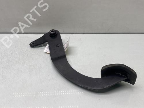 Clutch pedal RENAULT MASTER II Van (FD) 2.5 D (FD0A, FD0E, FD2E, FD3E) | BP29866845I13