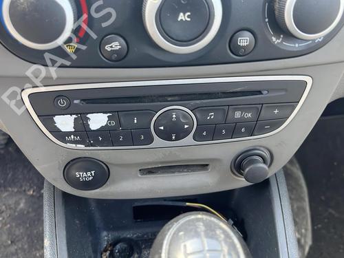 Left front door RENAULT MEGANE III Hatchback (BZ0/1_, B3_) 1.5 dCi | BP22420957C2 