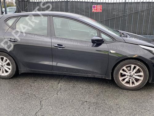 Left front fog light KIA CEE'D (JD) 1.0 T-GDI | BP29413502C30  - Image 9