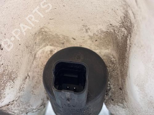 windscreen-washer-tank-citroen-c4-picasso-i-mpv-ud_-2006-2007-2008-2009-2010-2011-2012-2013-2014-2015-36281259 main image