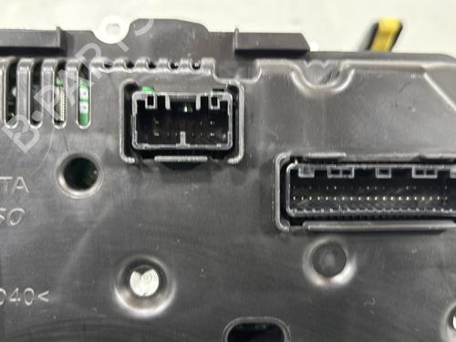 Instrument cluster TOYOTA YARIS (_P13_) 1.0 (KSP130_, KSP130) | BP30887491C47