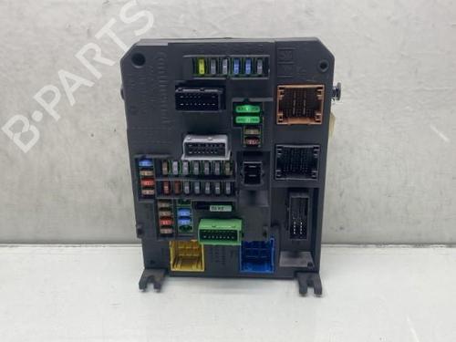 Used Fuse box PEUGEOT 308 II (LB_, LP_, LW_, LH_, L3_) 2.0 BlueHDi 150 (150 hp) 19959941