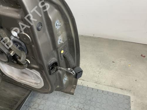 left-front-door-renault-megane-iii-coupe-dz01_-2008-2009-2010-2011-2012-2013-2014-2015-2016-33484518 main image