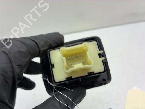 Used Right front window switch Right front window switch RENAULT TRAFIC III Van (FG_) 1.6 dCi 125 (FGMH) (125 hp) 39902711 39902711