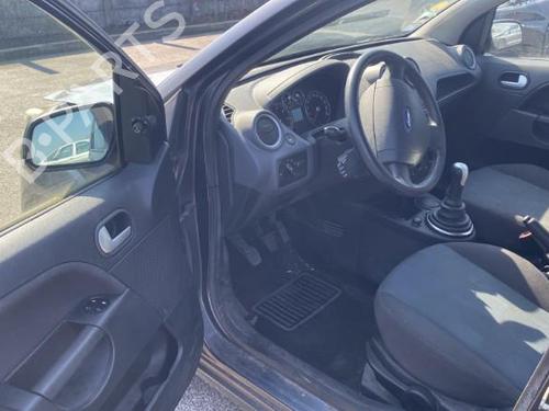 Left front fog light FORD FIESTA V (JH_, JD_) 1.4 16V | BP28280099C30