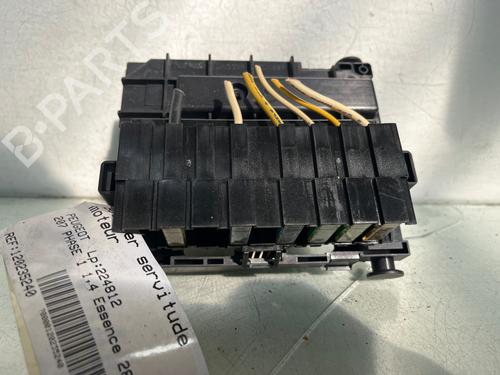 Used Fuse box Fuse box PEUGEOT 207 (WA_, WC_) 1.4 (73 hp) 34477519 34477519