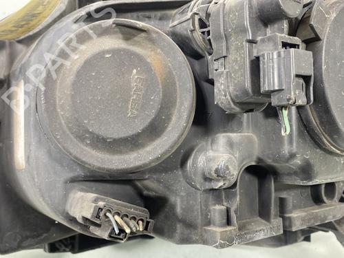 Right headlight RENAULT CLIO III (BR0/1, CR0/1) 1.5 dCi (BR17, CR17) | BP29371863C29 