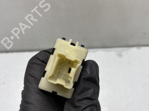 Left front window switch DACIA SANDERO II TCe 90 (B8M1, B8MA, B8AC) | BP31354436I27