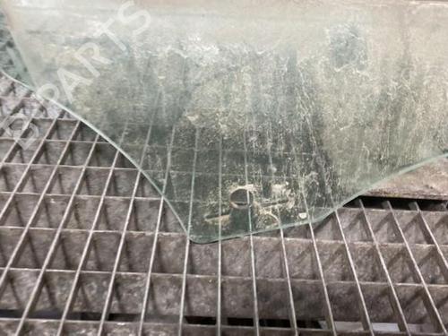 Used Front right door window Front right door window 19969609 19969609