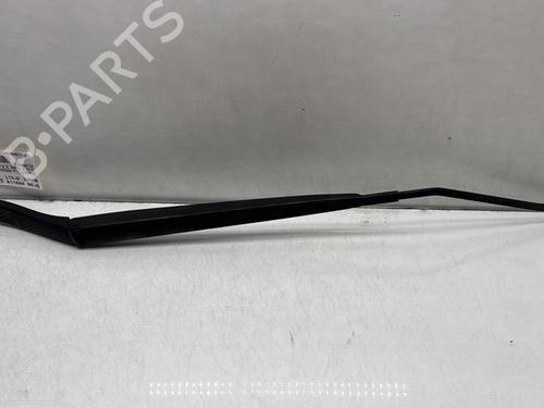 front-windshield-wiper-arm-renault-clio-iv-bh_-2012-2013-2014-2015-2016-2017-2018-2019-2020-2021-32125997 main image