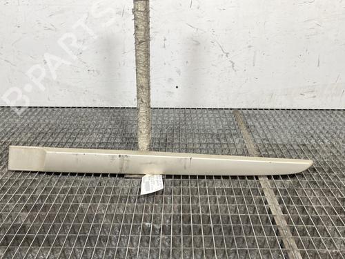 Used Door moulding trim RENAULT SCÉNIC II (JM0/1_) 1.5 dCi (JM1E, JM16) (106 hp) 32063164