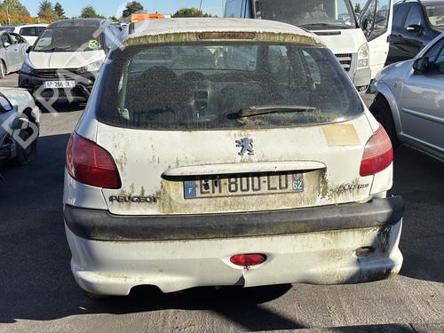 Fuse box PEUGEOT 206 Hatchback (2A/C) 1.4 HDi eco 70 | BP31646875E1