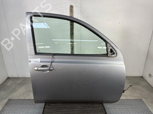 Used Right front door Right front door 38051819 38051819