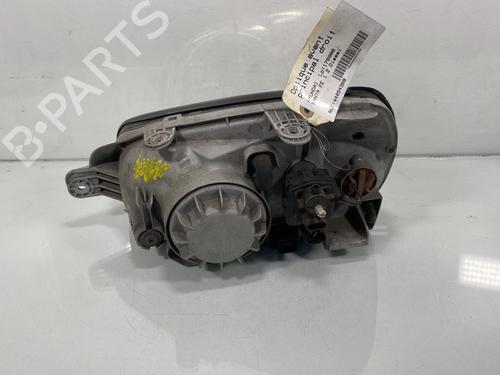 Right headlight HYUNDAI SANTA FÉ I (SM) 2.0 CRDi 4x4 | BP21953100C29 