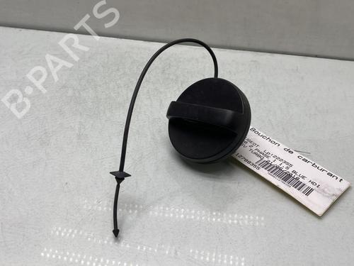 Tapón combustible PEUGEOT 5008 II (MC_, MJ_, MR_, M4_) 1.5 BlueHDi 130 (MCYHZJ, MCYHZR, MCYHZX) (131 hp) 30125925