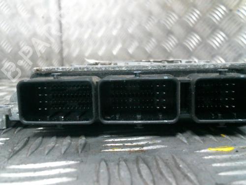 Used Engine control unit (ECU) Engine control unit (ECU) RENAULT SCÉNIC II (JM0/1_) [2003-2010] 19998303 19998303