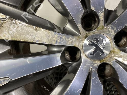 Felg Felg PEUGEOT 3008 I MPV (0U_) 1.2 (131 hp) 32113286 32113286