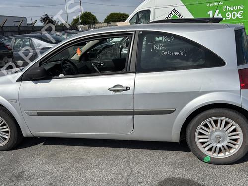 Front left door window RENAULT MEGANE II (BM0/1_, CM0/1_) 1.5 dCi (BM02, BM13, BM2A, CM02, CM13) | BP32389335C18
