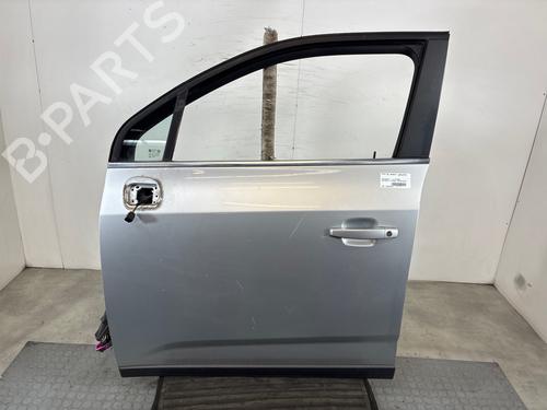 Used Left front door Left front door 38915196 38915196