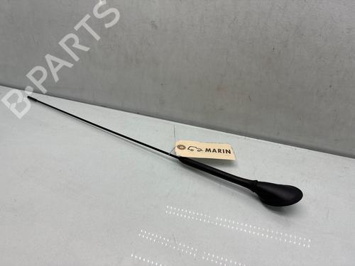 Antenne/Base Antenne/Base FORD FIESTA VI (CB1, CCN) 1.5 TDCi (75 hp) 36162481 36162481