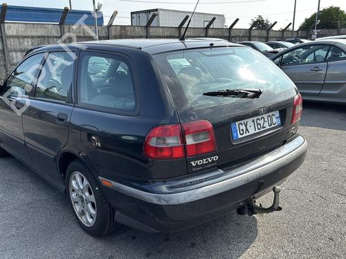 Left front indicator VOLVO V40 Estate (645) 1.9 DI | BP30543054C32 