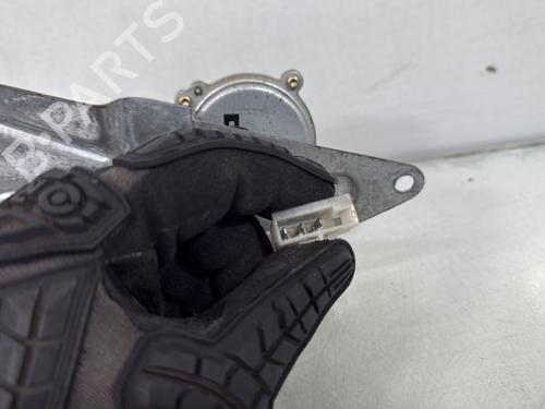 Used Rear wiper motor Rear wiper motor RENAULT TWINGO I (C06_) 1.2 (C066, C068) (58 hp) 33014979 33014979