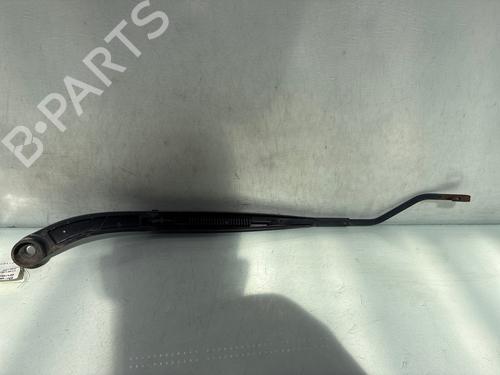 Used Front windshield wiper arm Front windshield wiper arm 37006034 37006034