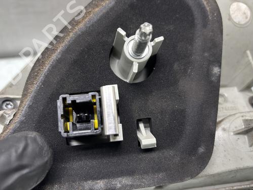 Left tailgate light PEUGEOT 2008 I (CU_) 1.2 VTi | BP28522774C79
