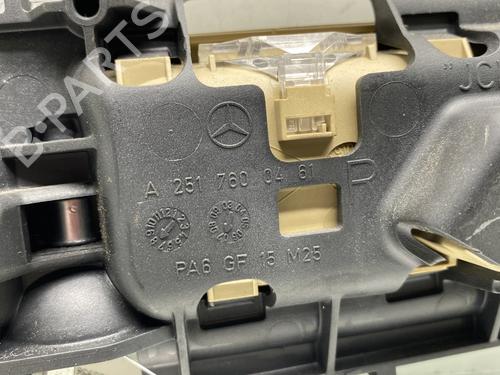 Used Rear right interior door handle Rear right interior door handle MERCEDES-BENZ R-CLASS (W251, V251) R 280 CDI 4-matic (251.020) (190 hp) 26495643 26495643