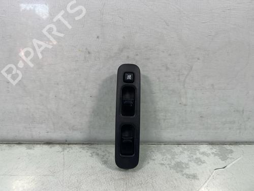 Interrupteur de vitre avant gauche Interrupteur de vitre avant gauche SUZUKI JIMNY Closed Off-Road Vehicle (SN) 1.3 16V 4x4 (SN413, JB43) (86 hp) 34409864 34409864