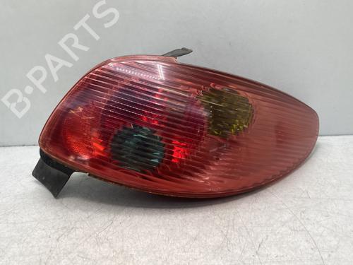 Used Right taillight PEUGEOT 206 Hatchback (2A/C) 1.4 i (75 hp) 32682571