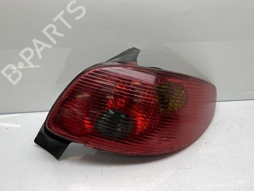 Højre baglygte PEUGEOT 206 Hatchback (2A/C) 1.4 HDi eco 70 (68 hp) 22939933
