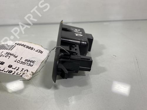 Used Right rear window switch Right rear window switch PEUGEOT 3008 I MPV (0U_) 1.6 HDi (112 hp) 20025677 20025677