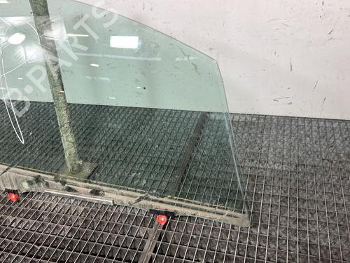 Used Front right door window Front right door window TOYOTA YARIS (_P13_) 1.0 (KSP130_, KSP130) (69 hp) 30688465 30688465