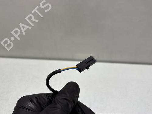 seat-buckle-vw-golf-vii-5g1-bq1-be1-be2-2012-2013-2014-2015-2016-2017-2018-2019-2020-2021-32495666 main image